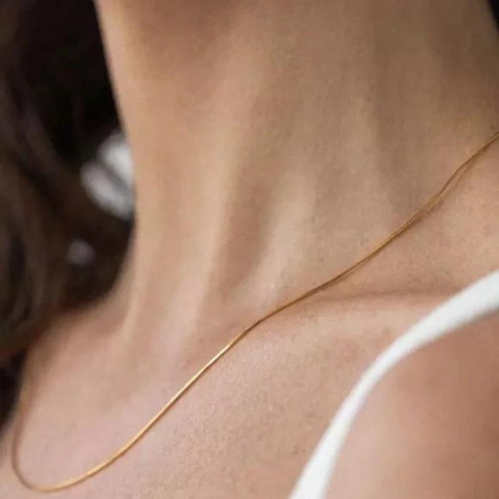 NEW 18K GOLD SNAKE CHAIN NECKLACE, NICE NECKLACE, CUTE NECKLACE